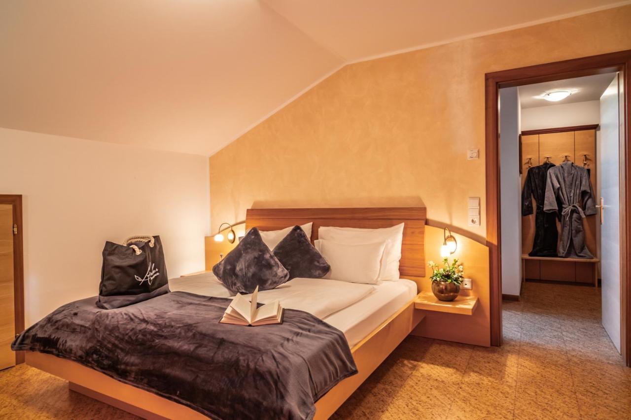 Boutique Hotel Kircher Sarentino Bilik gambar